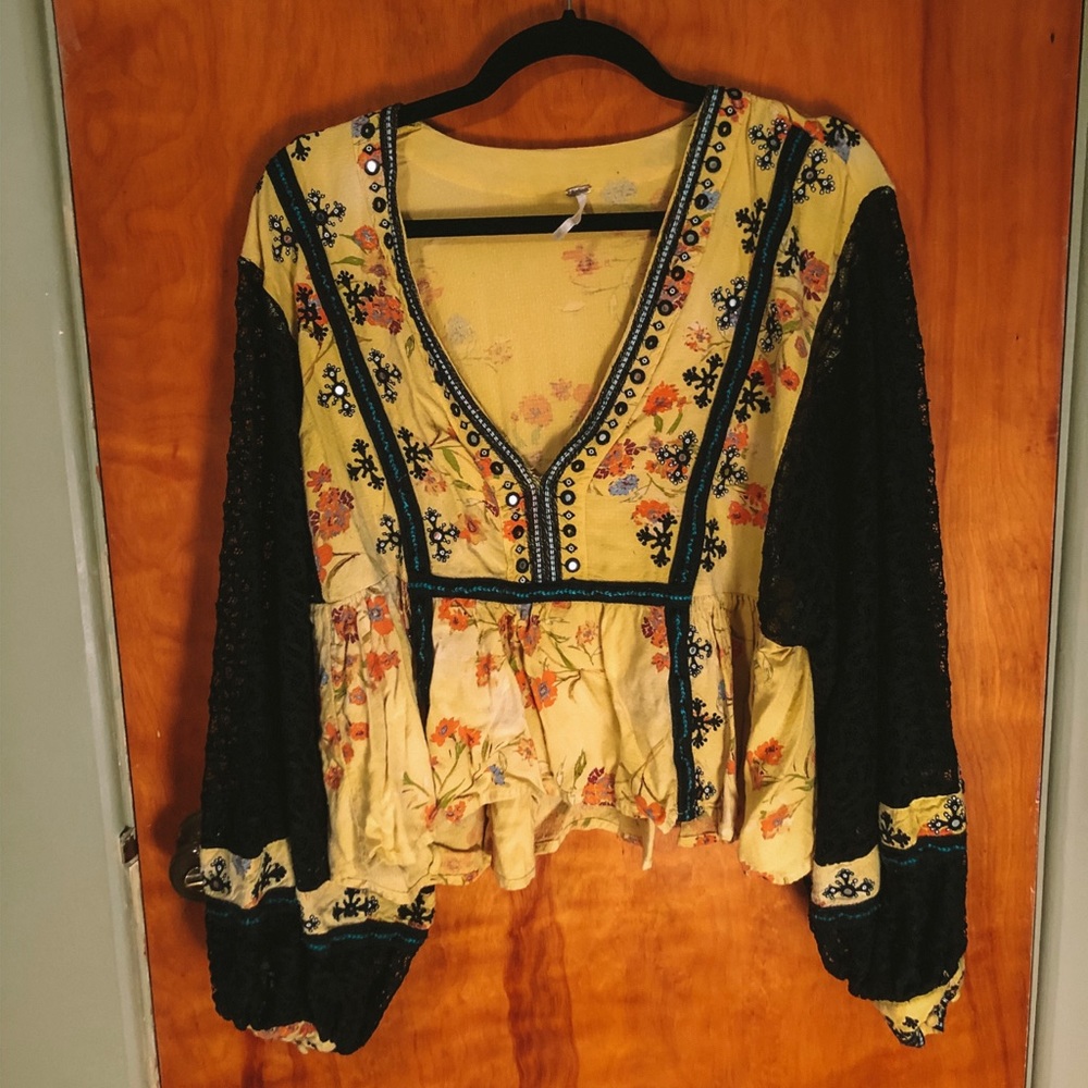Free people boho top!